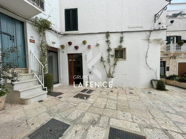 casa indipendente in vendita a Cisternino
