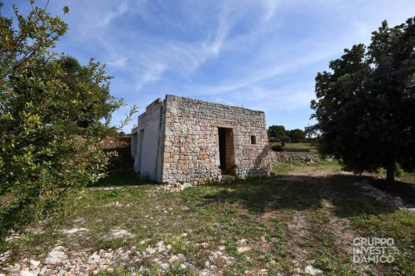 casa indipendente in vendita a Cisternino