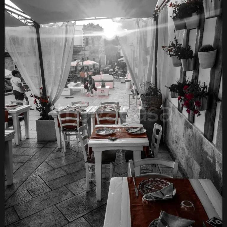 negozio in vendita a Cisternino