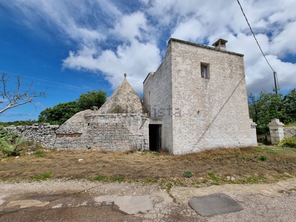 casale in vendita a Cisternino