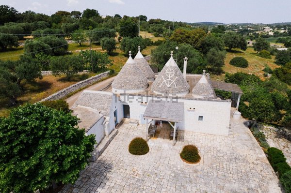 esavano in vendita a Cisternino