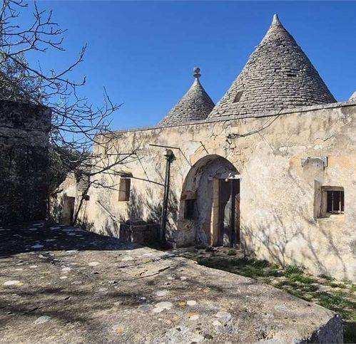 casa indipendente in vendita a Cisternino