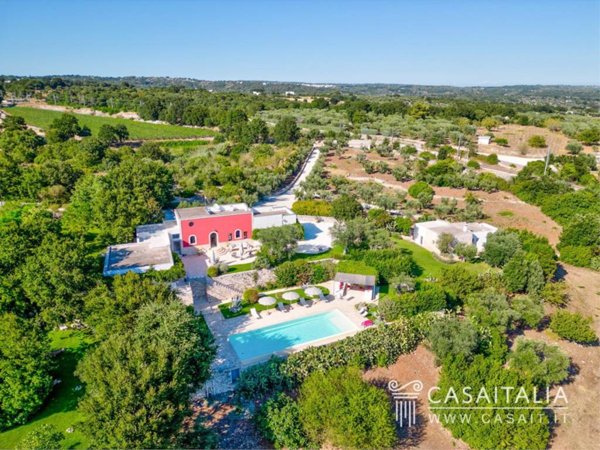 casa indipendente in vendita a Cisternino