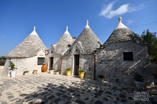 casa indipendente in vendita a Cisternino