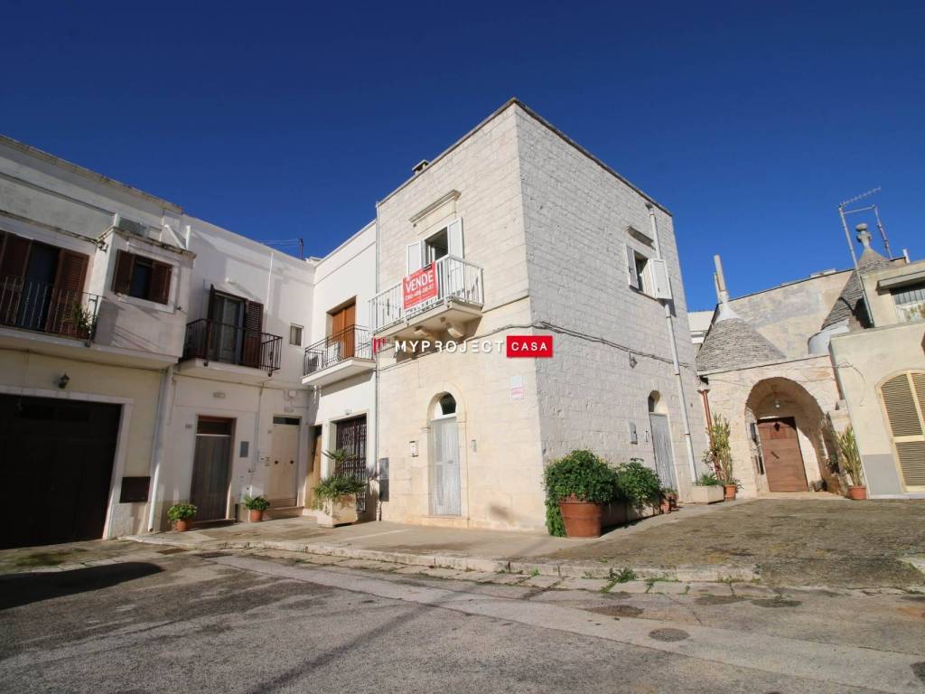 appartamento in vendita a Cisternino in zona Casalini