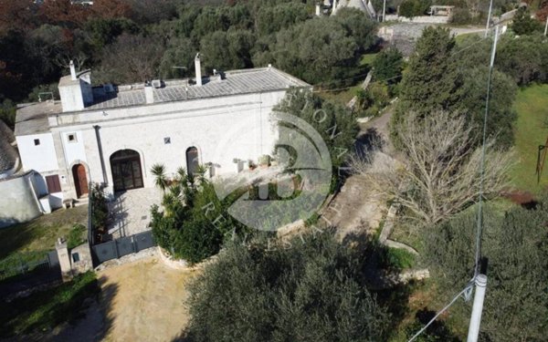 casa indipendente in vendita a Cisternino in zona Casalini
