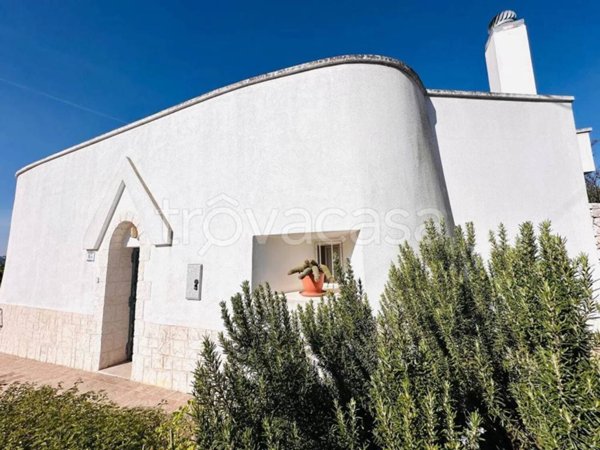 casa indipendente in vendita a Cisternino in zona Sisto