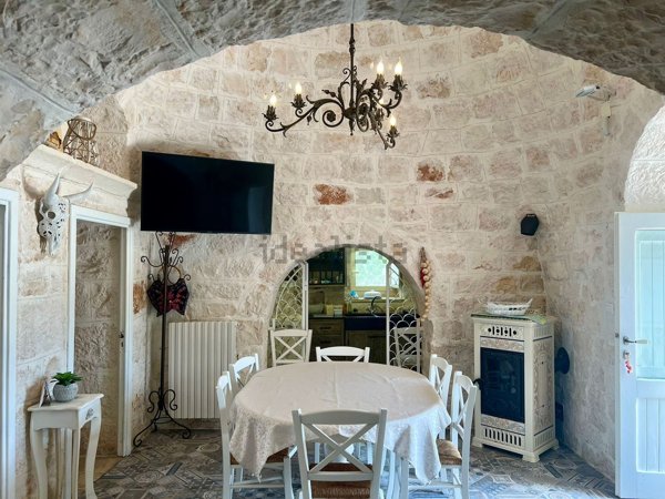 pentavano in vendita a Cisternino