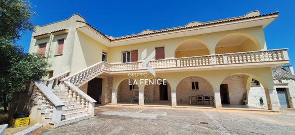 casa indipendente in vendita a Cisternino