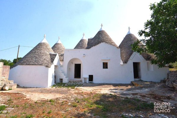 casa indipendente in vendita a Cisternino