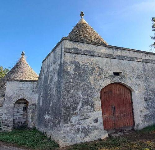 casa indipendente in vendita a Cisternino