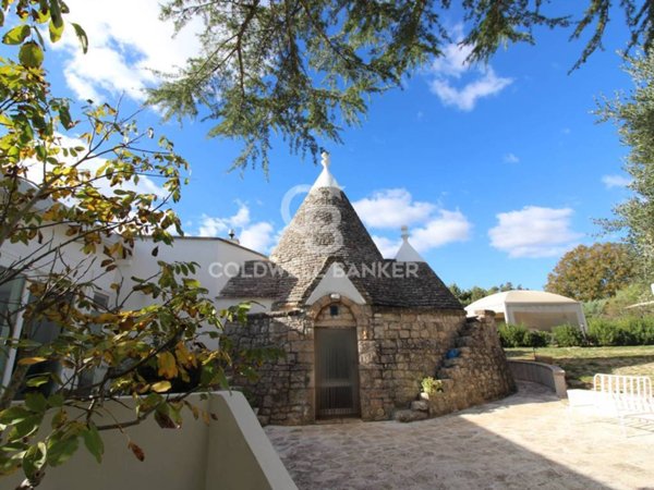 casa indipendente in vendita a Cisternino