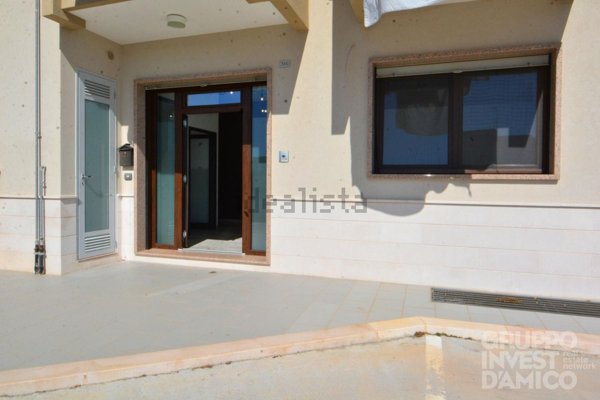 locale commerciale in vendita a Cisternino