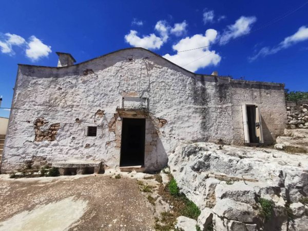 casa indipendente in vendita a Cisternino
