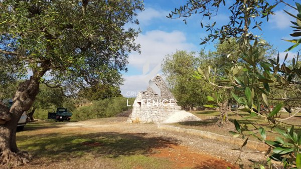casa indipendente in vendita a Cisternino