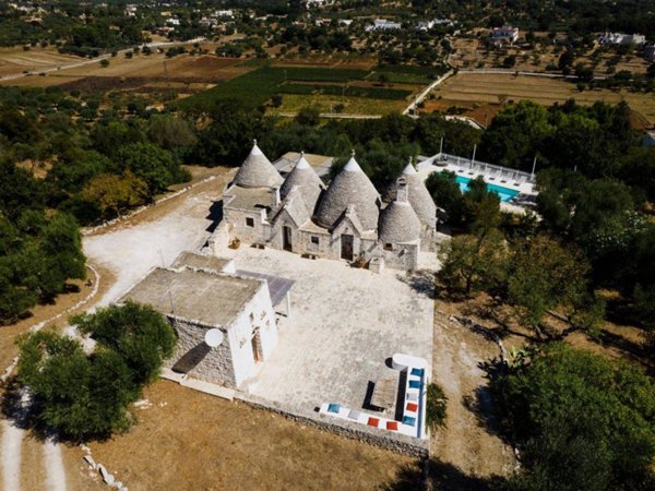 casa indipendente in vendita a Cisternino