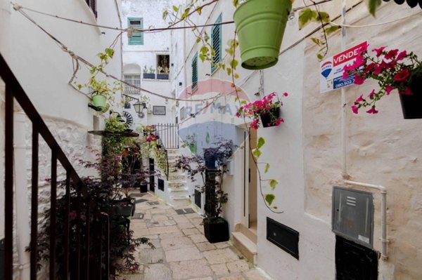 casa indipendente in vendita a Cisternino