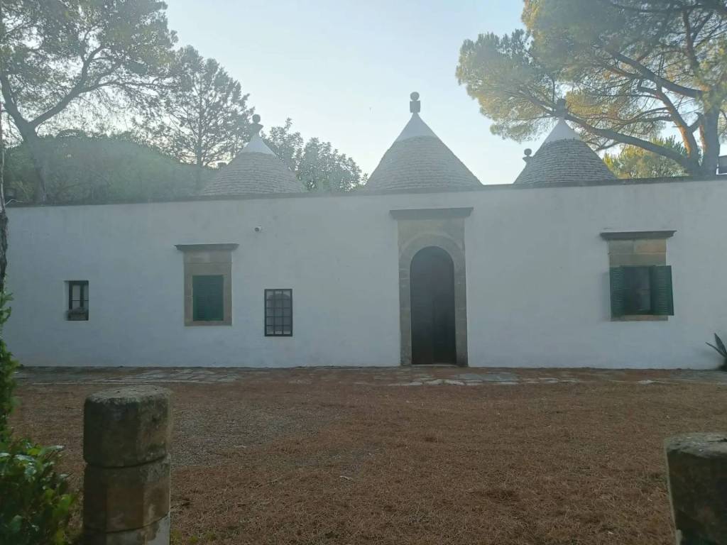 casa indipendente in vendita a Cisternino