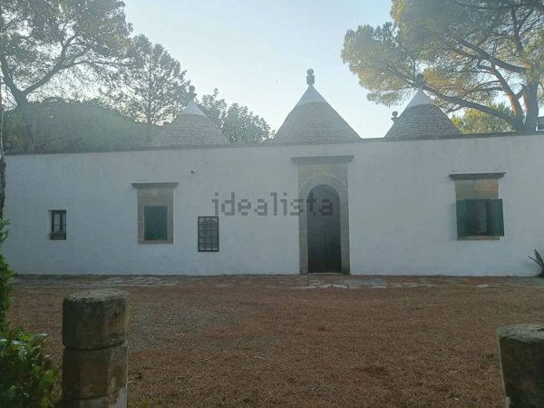casa indipendente in vendita a Cisternino