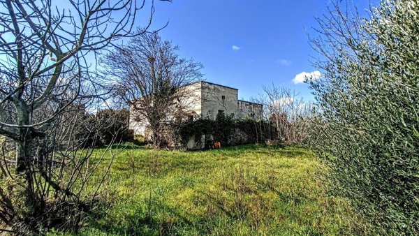 casale in vendita a Cisternino