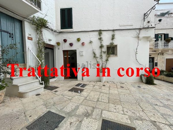casa indipendente in vendita a Cisternino