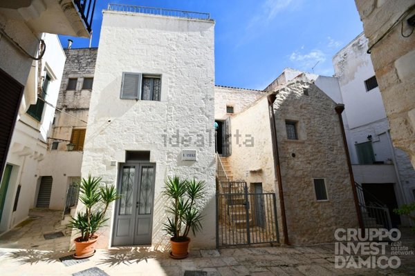 casa indipendente in vendita a Cisternino