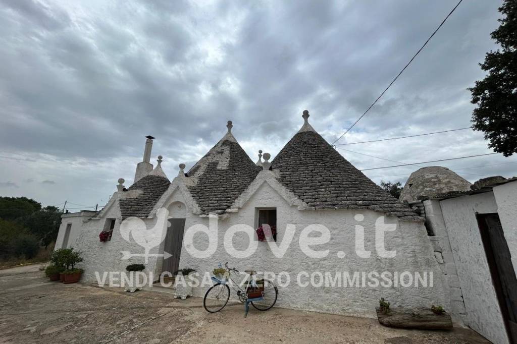 casa indipendente in vendita a Cisternino