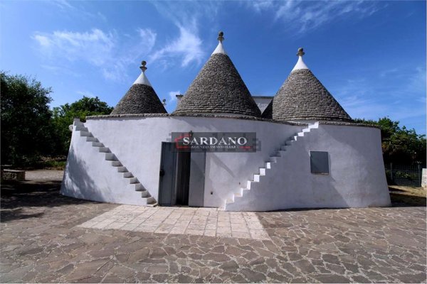 quadrivano in vendita a Cisternino