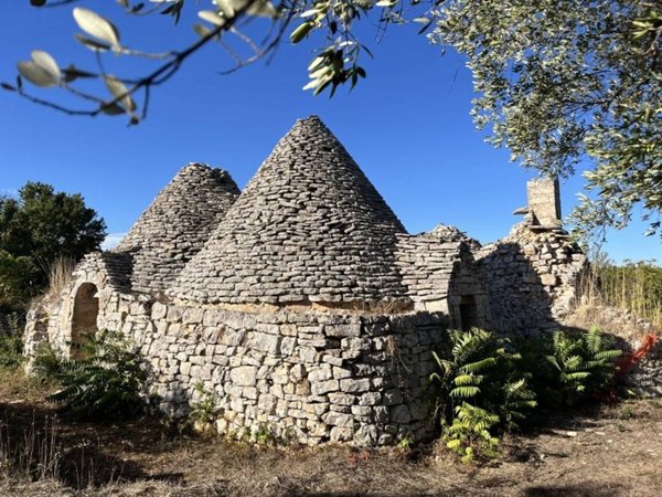 casa indipendente in vendita a Cisternino in zona Sisto