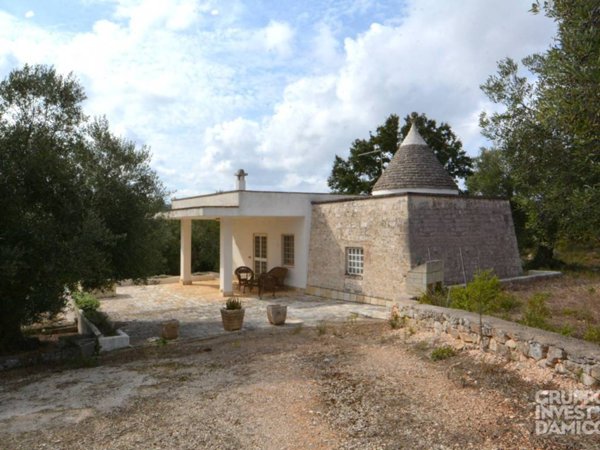 casa indipendente in vendita a Cisternino