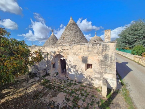 casa indipendente in vendita a Cisternino