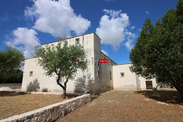 casa indipendente in vendita a Cisternino in zona Sisto