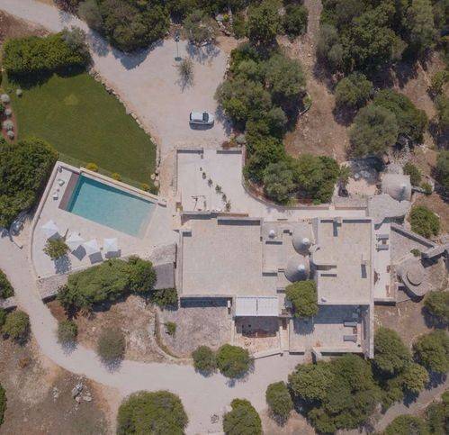 casa indipendente in vendita a Cisternino