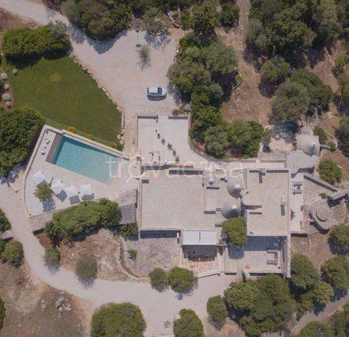 casa indipendente in vendita a Cisternino