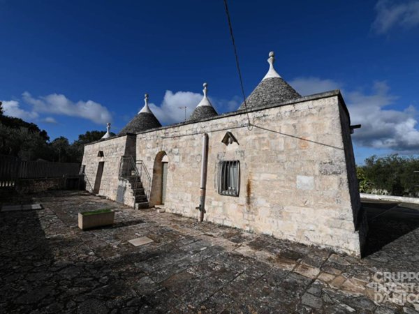 casa indipendente in vendita a Cisternino