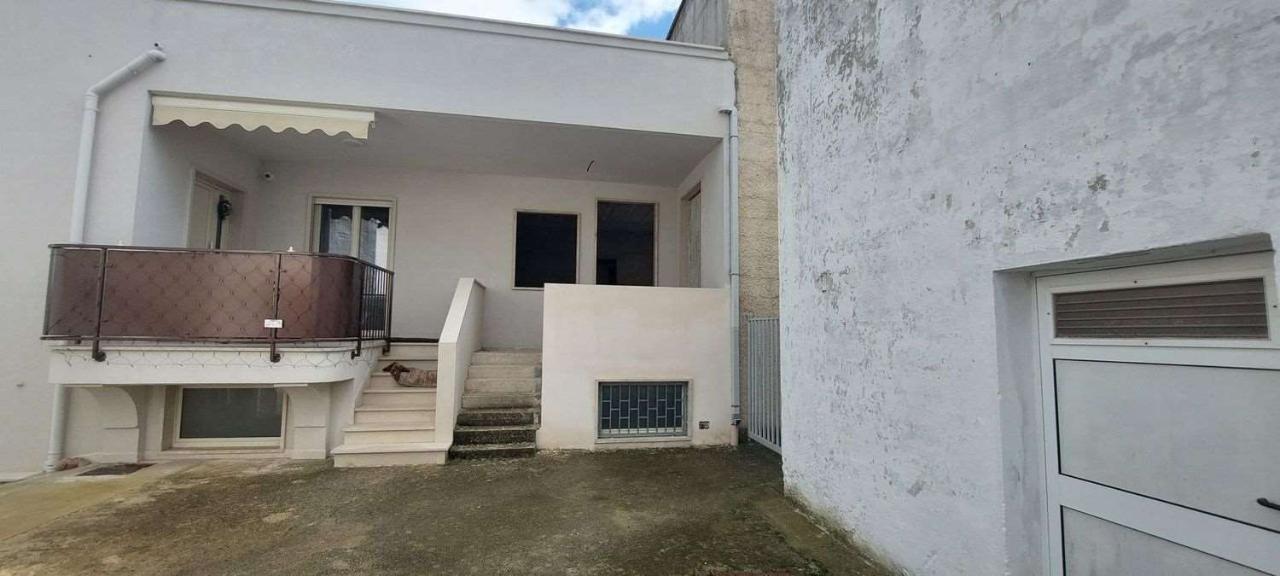 casa indipendente in vendita a Cisternino in zona Casalini