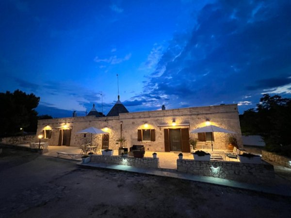 casale in vendita a Cisternino in zona Caranna