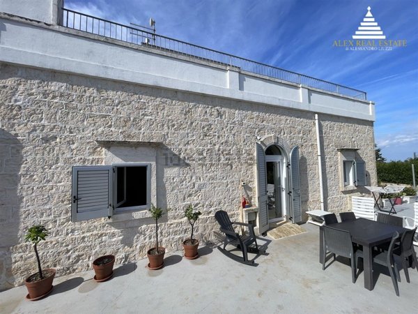 casa indipendente in vendita a Cisternino