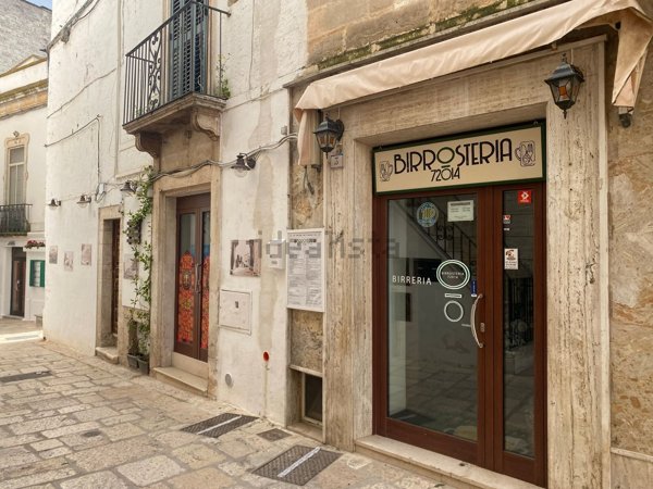 locale di sgombero in vendita a Cisternino