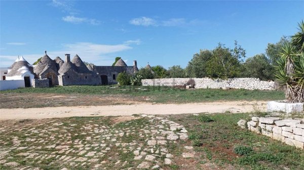 casale in vendita a Cisternino