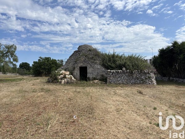 negozio in vendita a Cisternino