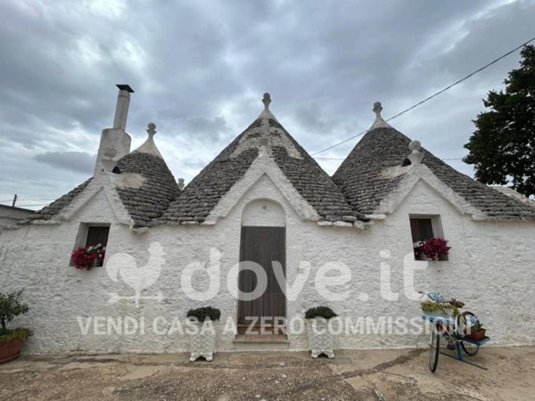 casa indipendente in vendita a Cisternino
