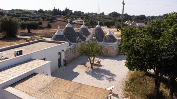 casa indipendente in vendita a Cisternino in zona Sisto