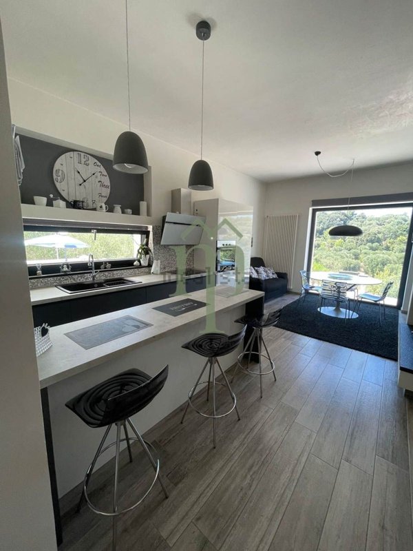 casa indipendente in vendita a Cisternino