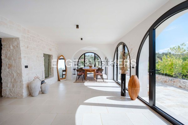 casa indipendente in vendita a Cisternino