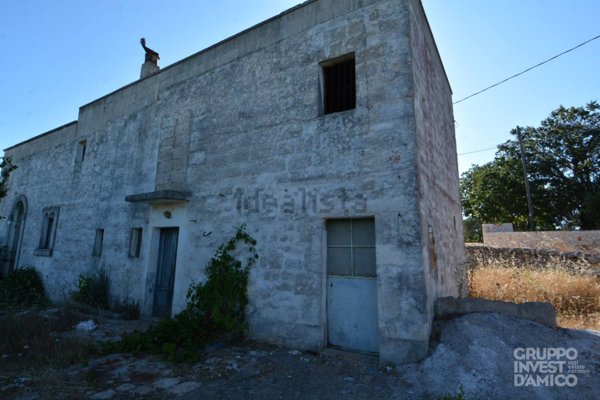 casa indipendente in vendita a Cisternino