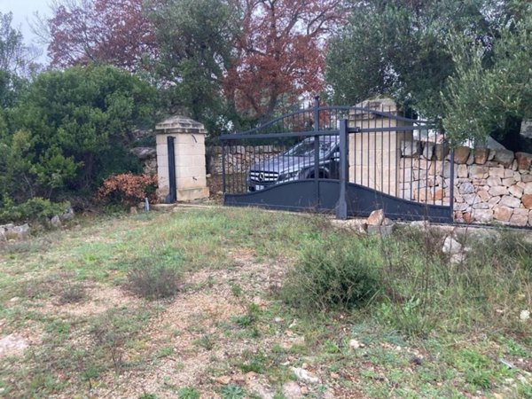 casa indipendente in vendita a Cisternino