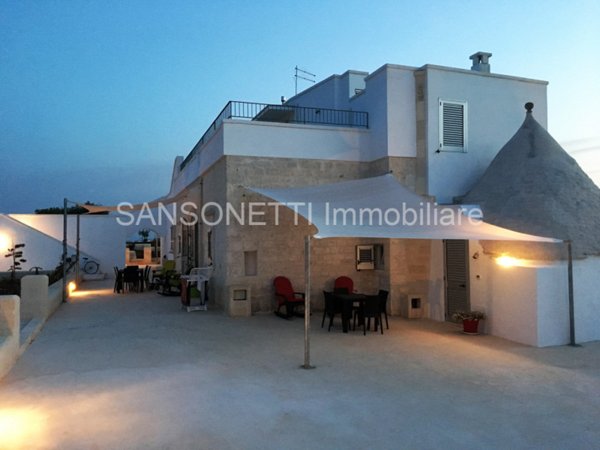 casa indipendente in vendita a Cisternino