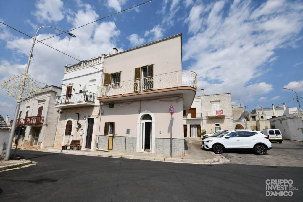 casa indipendente in vendita a Cisternino in zona Casalini
