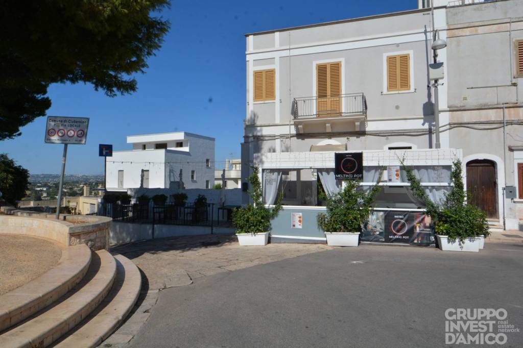 negozio in vendita a Cisternino